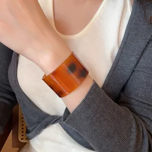 Fashionable amber acetate open cuff bracelet with vintage marble texture for women
