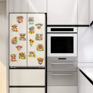 Detalle de 13 imanes de nevera DIY de diamantes con diseño de vaca de las tierras altas y girasol