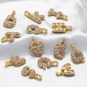 Accessori Di Gioielleria Con Intarsio In Rame A Lettera Glam