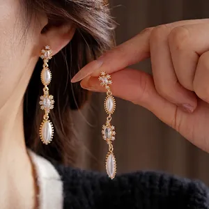 Vintage Dangle Drop Earrings With Copper Zircon Imitation Artificial Pearl And Silver Earring Post Elegant Retro Jewelry For Women