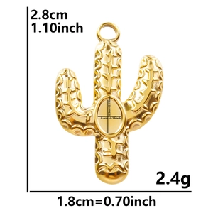 Golden cactus 304 stainless steel pendant with size labels measuring 2.8cm by 1.8cm