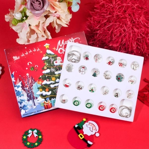 DIY Christmas Advent Calendar for girls with 24 jewelry charms and bracelet set
