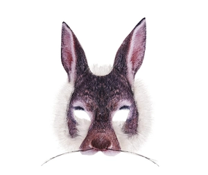 Détail du masque de lapin réaliste avec fausse fourrure blanche et moustaches noires