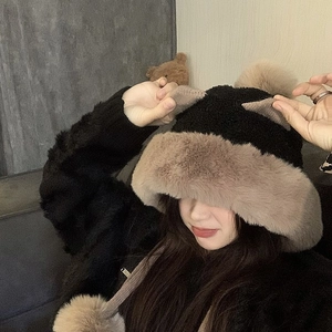 Cappello invernale in peluche con orecchie da gatto, fodera calda e pompon carini