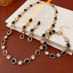 Vintage Alliage Martelée Strass Avec Tige En Argent Rétro Noir Clair Ovale Collier Bracelet Boucles Oreilles Bijoux De Luxe