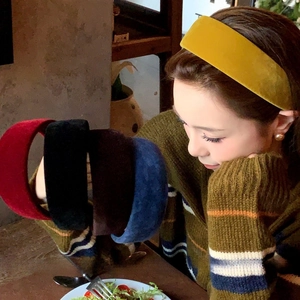 Velvet wide padded headband for women in various autumn colors and thick anti-slip design