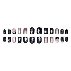Faux ongles noirs courts avec charmes rose 3D et cœur, ensemble de 24 pièces