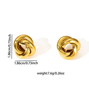 Boucles d'oreilles clous dorées torsadées en acier inoxydable pour femme style chic