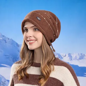 Bonnet en maille marron pour femme avec fil métallique brillant pour l'hiver