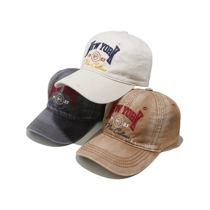 Vintage washed cotton New York baseball caps in beige, grey and khaki colors
