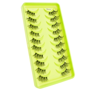 Detail of 10 pairs of dense YK314 false eyelashes on a light green display tray