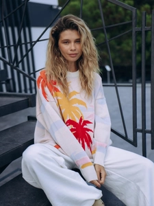 Women's knit sweater with tropical coconut tree jacquard pattern in beige and orange
