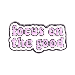 Broche en Émail d'Alliage de Lettre Anglaise de Motivation Dessin Animé Laque au Four Badge de Citation Positive Bijoux pour Vêtements Sacs