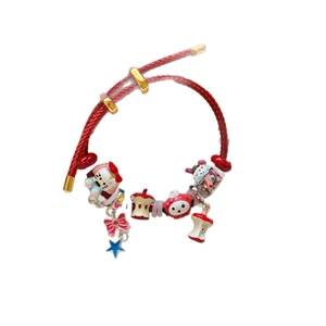 Bracelet tressé avec breloques de chat à nœud rouge et pomme pour femme mode