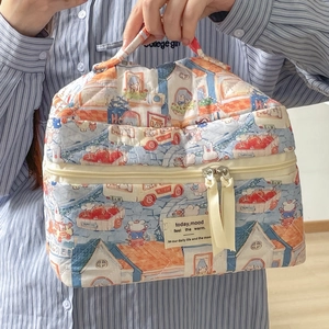 Quilted hand-painted cartoon animal cosmetic bag with handle and dual zipper