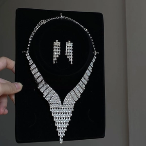 V Shaped Tassel Necklace And Earring Studs Copper Rhinestone Palace Style Elegant Exquisite Jewelry For Women