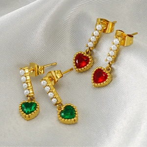 Vintage heart earrings with red and green stones and pearls on gold stainless steel
