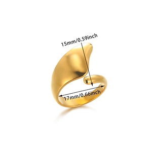 Detailed view of golden irregular snake ring showing dimensions of 15mm width and 17mm diameter