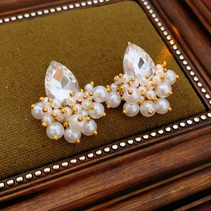 Water Drop Zircon Cluster Artificial Pearl Stud Earrings With Silver Earring Post French Retro Luxury Gold Plated Jewelry For Women