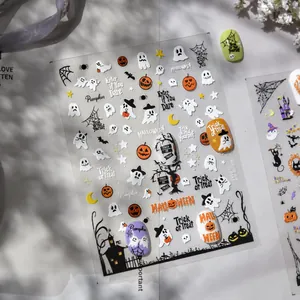 Détails de stickers nail art Halloween avec fantômes, citrouilles et échantillon