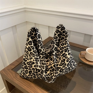 Leopard Print Tote Bag For Women Large Capacity Canvas Shoulder Bag Casual Soft Cotton Handbag With Magnetic Snap