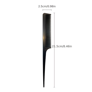 Zwarte kunststof puntkam voor haarstyling met afmetingen 21,5 cm lang en 2,5 cm breedte