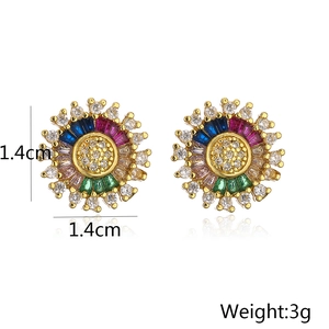 Detail of sunflower stud earring in 18K gold plated brass with micro-set zircon crystals