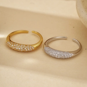 Minimalist adjustable 925 silver rings with pavé cubic zirconia in gold and silver finish