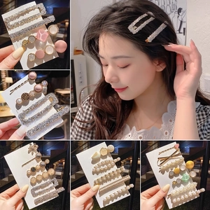 Minimalist pearl hair clip set featuring geometric resin clips and sequin barrettes