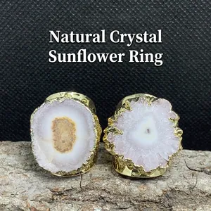 Natürlicher Weißer Kristall Sonnenblumenring 14K Vergoldet Verstellbarer Offener Ring Gehämmert Boho Schmuck Für Damen