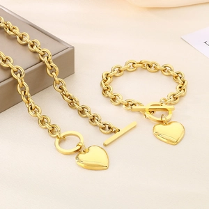 Set Di Gioielli In Acciaio Inossidabile Minimalista Ciondolo A Cuore Chiusura A Gancio Collana Bracciale A Catena