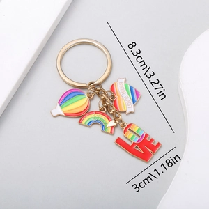 Porte-clés arc-en-ciel avec montgolfière et cœur Love Wins en émail coloré et alliage d'or