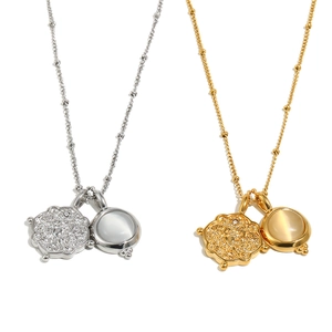 Colliers rétro plaqués or 18 carats et argent avec pendentifs fleur en oeil de chat