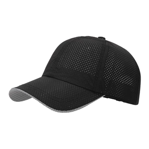 Outdoor sports baseball cap in black breathable mesh with grey brim for sun protection
