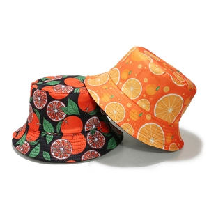 Cappelli da pescatore estivi da donna con motivi di arance su tessuti neri e arancioni