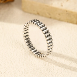 Minimalist S925 sterling silver ring with vertical ribbed texture and vintage finish