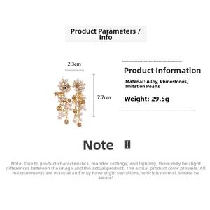 Detailed size specifications of flower earrings with pearls and crystals 7.7x2.3cm
