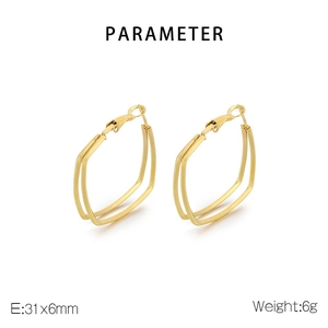 Details zu Größe 31x6 mm und Gewicht 6 g der geometrischen doppellagigen Goldohrringe