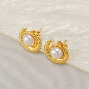Elegante 18K vergoldete Halbmond-Spirale Perlenohrringe für Damen im Vintage-Design