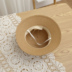 Chapeau de paille d'été pour garçons avec large bord et motif voiture pour protection solaire