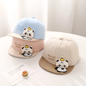 Mignonnes casquettes bébé panda en bleu, rose et beige avec visière souple