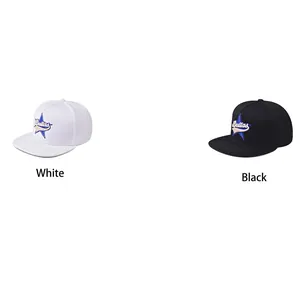 Casquette snapback Dallas en coton brodé à visière plate en noir et blanc classique