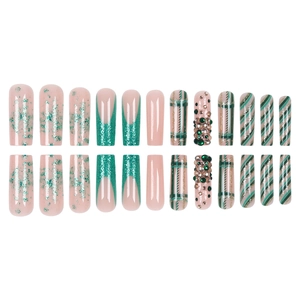 Unghie finte lunghe quadrate verde pavone e oro scintillanti con glitter e strass