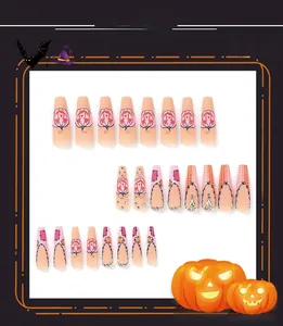 Détails des faux ongles Halloween coffin avec motif citrouille rose et strass brillants