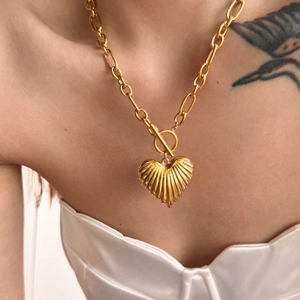 Minimalist 18K Gold Plated Stainless Steel Heart Pendant Necklace With Toggle Clasp Trendy OT Buckle O-Chain Jewelry For Women