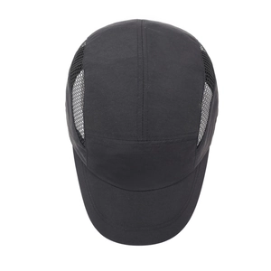 Men's quick-dry mesh baseball cap with short brim for outdoor sports and sun protection