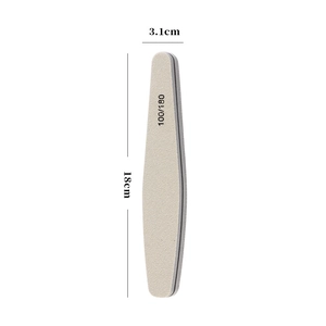Detail view of double-sided nail file with 100/180 grit and 18cm dimension labels