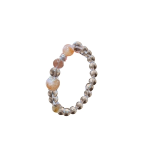 Bracelet en perles de cristal blanc et jaune naturel avec accents élégants en argent