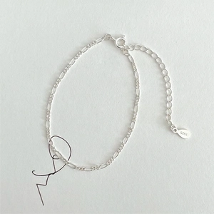 Minimalist S925 sterling silver Figaro chain bracelet with geometric links and spring clasp