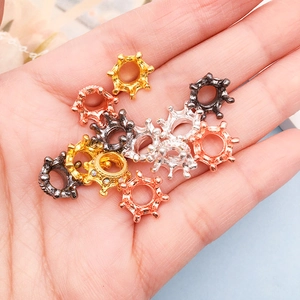 Colorful vintage crown spacer beads in gold and silver for DIY jewelry bracelets